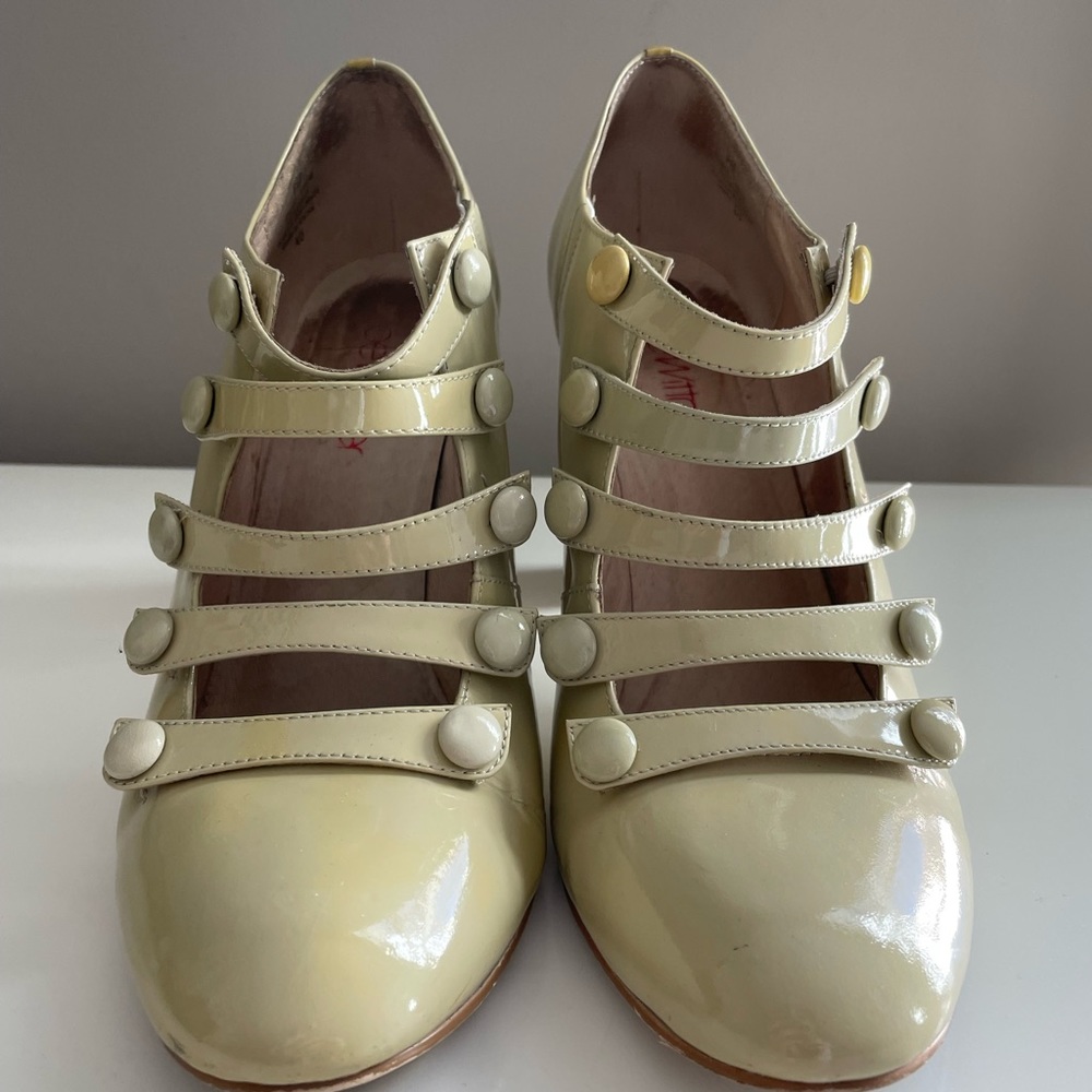 Zoe Wittner heels women size 9